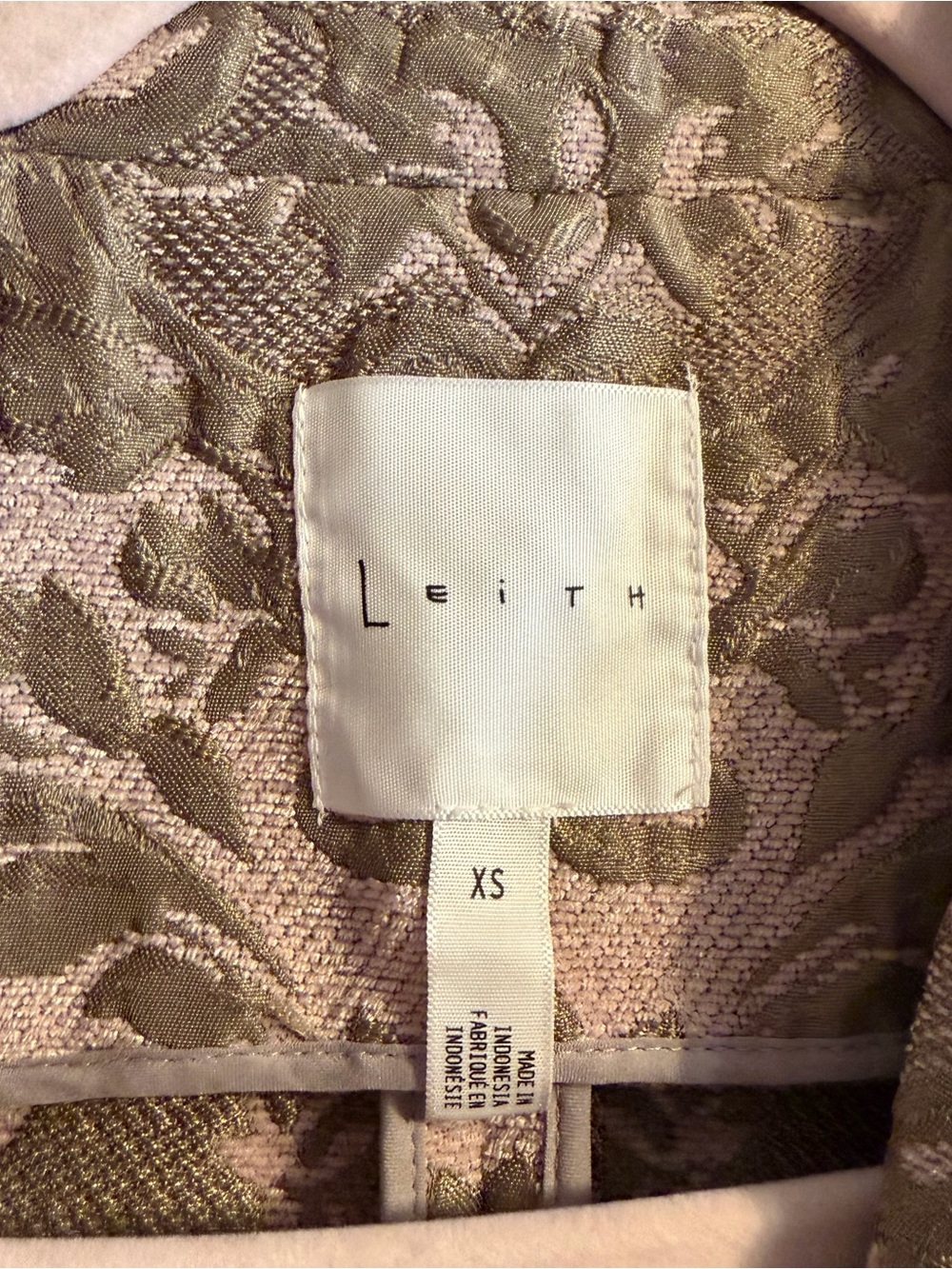 Leith Pink Floral Jacquard Overcoat with Side Slits - Picture 2 of 9